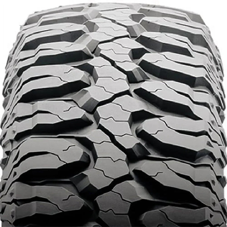 M/T Mud Terrain LT33X12.50R15 108Q C Light Truck Tire