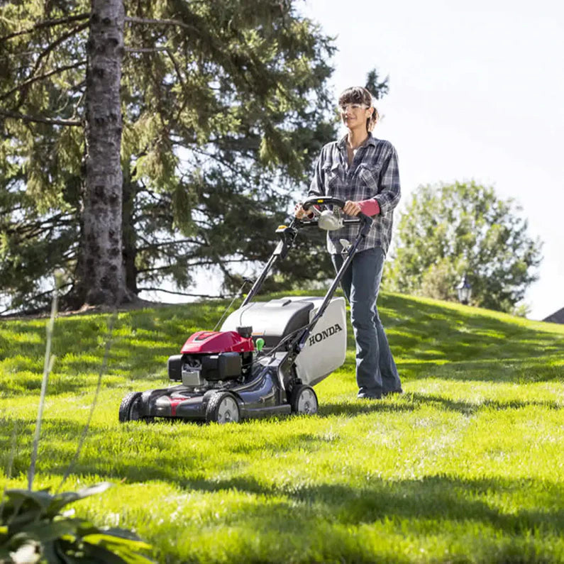 Honda 21-in Nexite Deck Self-Propelled Lawn Mower Versamow 4-in-1 System Hydrostatic Drive Electric Start GCV200 Engine with Roto-Stop