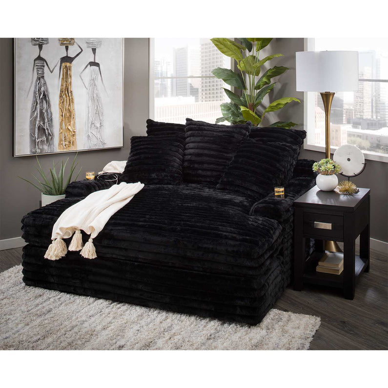 Nestle Chaise Lounge With Dual Cupholders And Charging Ports