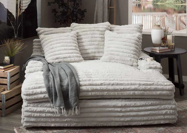 Nestle Chaise Lounge With Dual Cupholders And Charging Ports