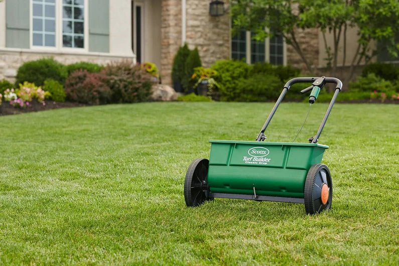 Scotts Turf Builder Classic Drop Spreader